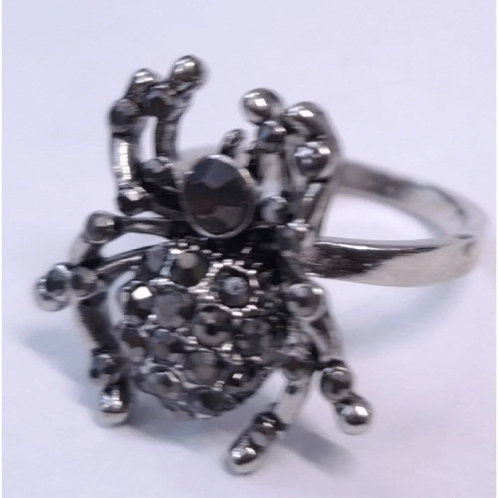 New Spider Ring 7.75 Marcasite Black Rhinestone 3D Silvertone Statement Bug Gift
